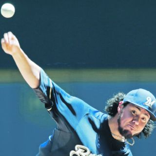 Yovani Gallardo consigue su sexta victoria de la campaña