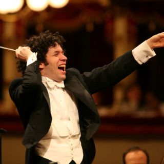 Gustavo Dudamel compondrá la banda sonora de la película sobre Simón Bolívar