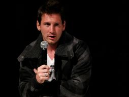 El delantero azulgrana se encuentra en Bogotá para participar en un partido de exhibición con Radamel Falcao. EFE  /