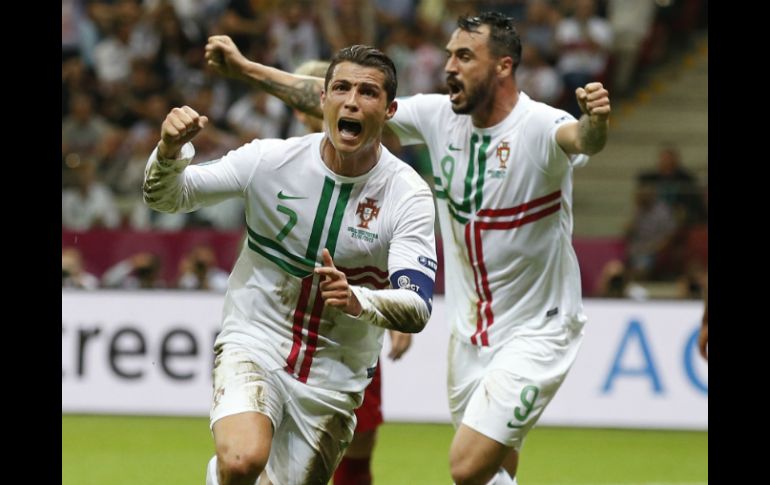 Ronaldo celebra su anotación, que le dio el pase a Portugal a las semifinales del torneo. AFP  /