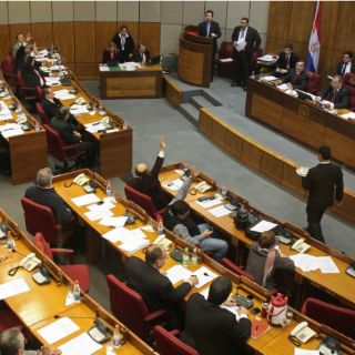 Inicia juicio político contra presidente de Paraguay