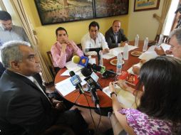 Reunión de legisladores de la Comisión de Administración del Congreso.  /