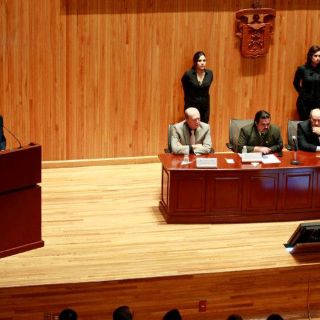 Un gobierno austero y de valores, propone Fernando Guzmán