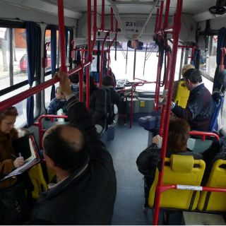 Vivaldi y compañía desafían al caos del transporte en Uruguay