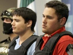 El identificado como Jesús Alfredo Guzmán Salazar (izq.) fue capturado ayer en Zapopan.  REUTERS  /