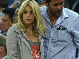 En los últimos días, Shakira ha acudido a los estadios donde juega la Selección española para apoyar a su novio Piqué. ARCHIVO  /