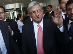 López Obrador hizo un llamado a los usuarios de las redes sociales para que lo ayuden a difundir cualquier anomalía. ARCHIVO  /