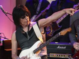 En 2010, Beck ganó por quinta vez el Grammy por el disco Performing this week... live at Ronnie Scotts. ARCHIVO  /