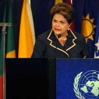 Brasil condena la destitución de Lugo y llama a su embajador