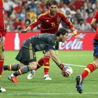 Casillas ve un juego complicado ante Portugal