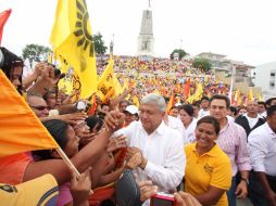 El candidato presidencial de la coalición Movimiento Progresista, Andrés Manuel López Obrador durante su cierre de campaña. NTX  /