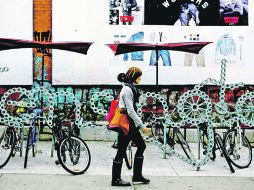 En las calles. Las bicicletas son un excelente medio de transporte en Canadá. EL UNIVERSAL  /