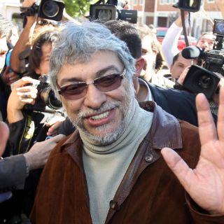 Chávez suspende envío de petróleo a Paraguay por destitución de Lugo