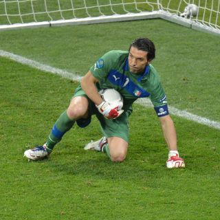 Italia elimina a Inglaterra