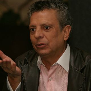 Expresan famosos condolencias a César Bono por muerte de su padre