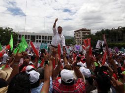 El candidato presidencial de la coalición Compromiso por México en la plaza central de Tuxtla Gutiérrez. NTX  /