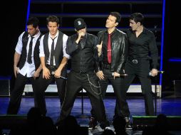 Con atuendo de color negro, NKOTB arrancó los primeros suspiros y gritos de los espectadores. ARCHIVO  /