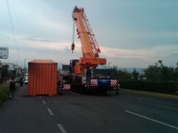 El carguero que transportaba 40 toneladas de aluminio en chatarra, distribuidos en dos contenedores se zafó.  /