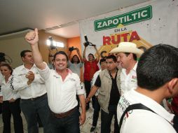 El cadidato del PRI, Aristóteles Sandoval,  en Zapotiltic, el décimo punto de la 'Ruta del Cambio'. ESPECIAL  /