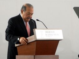 Slim y América Móvil tiene 145 mil establecimientos comerciales en Colombia. ARCHIVO  /