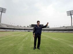 Imagen de Joaquín del Olmo el día que fue presentado como técnico de Pumas. MEXSPORT  /