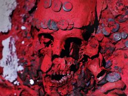 El nombre 'Reina Roja' provino de la máscara que cubría su calavera, que estaba recubierta por cinabrio, un mineral rojo. EFE  /