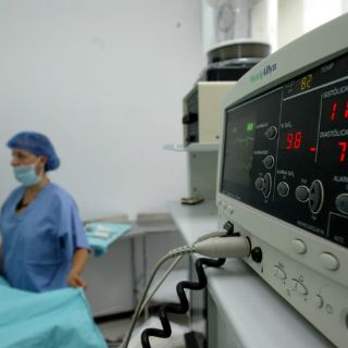 Un robot realiza exitosamente un transplante de hígado