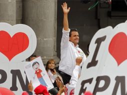 Enrique Peña Nieto fue el primero de los candidatos presidenciales en realizar sus eventos de fin de campaña. AP  /