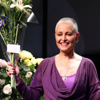 Daniela Romo reaparece después de vencer el cáncer