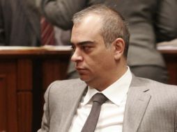 El consejero del IFE, Alfredo Figueroa, señala que la entrega de recursos a representantes de partidos políticos no es delito. ARCHIVO  /