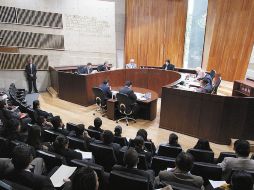 Los consejeros hicieron notar que los particulares no están sujetos a la ley electoral en el periodo de veda. ARCHIVO  /