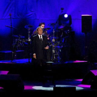 Citan a Julio Iglesias a declarar por caso ''IVEX'' en Valencia