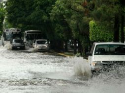 En la zona del Plaza del Sol, como cada año,  se registraron inundaciones. ARCHIVO  /
