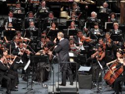 La alta ejecución de la OSM le valió las constantes ovaciones del público. NOTIMEX  /