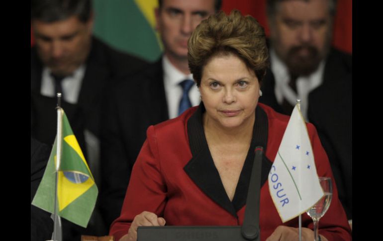 La mandataria brasileña Dilma Rousseff (en la imagen) y sus pares sudamericanos acordaron suspender a Paraguay del Mercosur. AFP  /