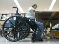 El Conapred, el IFE y la Fepade trabajarán juntos para atender casos de discriminación contra las personas con discapacidad. ARCHIVO  /