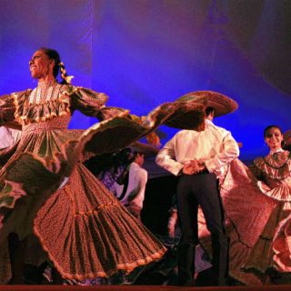 La Romería en los pasos del Ballet Folclórico de la UdeG