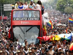 Marcha Lésbico-Gay celebrada el año pasado en la Ciudad de México. ARCHIVO  /