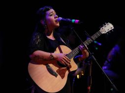 Carla Morrison continuará con sus presentaciones en ciudades como Guadalajara, Pachuca y el Estado de México. ARCHIVO  /