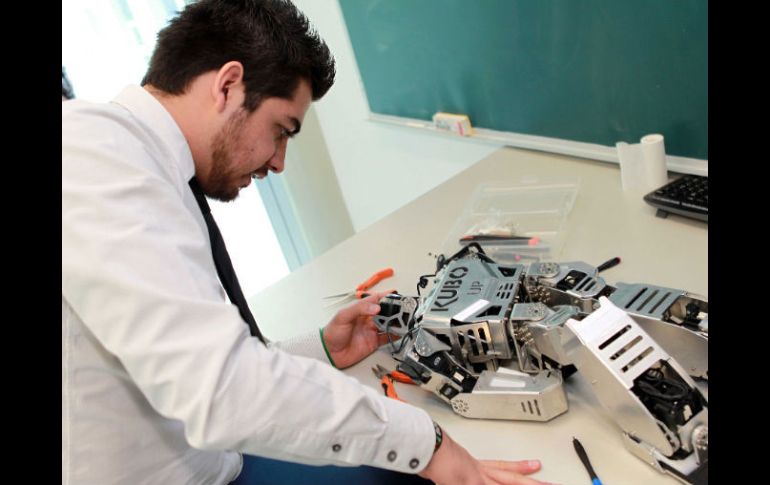 La mecatrónica, área en la que se desenvuelve el estudio de la UANL, es una disciplina que colabora en la creación de robots. ARCHIVO  /