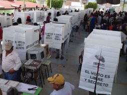 En todas las casillas se respetó la organización de la fila para las personas de la tercera edad y con discapacidad. NOTIMEX  /