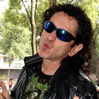 Histórico que un rockero lleve la Antorcha Olímpica: Alex Lora