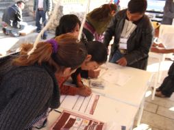 IFE aprobó permitir la firma de las boletas antes de iniciar la jornada electoral. NOTIMEX  /