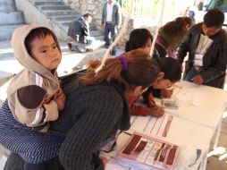 Votantes en San Cristóbal. El gobernador Juan José Sabines reportó previamente que las elecciones transcurrían en calma en Chiapas. NTX  /