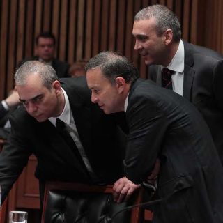 El IFE exhorta a esperar con calma información oficial de elecciones