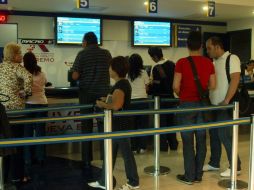 Fue un fin de semana igual de grande fuera de Estados Unidos y Canadá. ARCHIVO  /