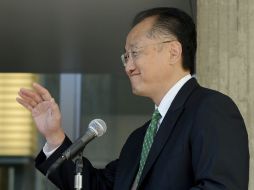 El nuevo presidente del Banco Mundial (BM), Jim Yong Kim, comparece ante los periodistas tras tomar posesión. EFE  /