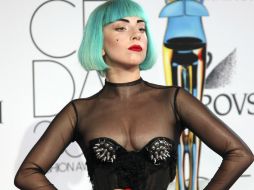 El vestido fue presentado para la colección Otoño-Invierno 2008-2009. ARCHIVO  /