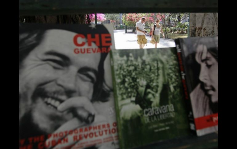 La novela está inspirada en libros como 'Diario del Che en Bolivia' y 'Mi campaña con el Che'. ARCHIVO  /
