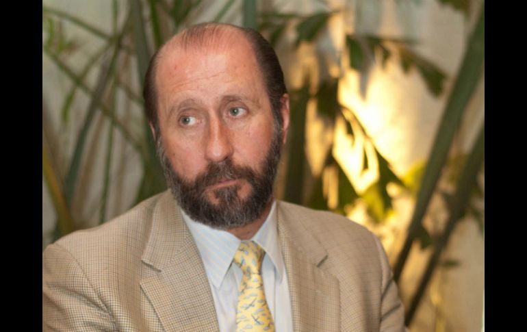 El director del Museo de Arte Popular, Walter Boelsterly, en conferencia de prensa. NTX  /